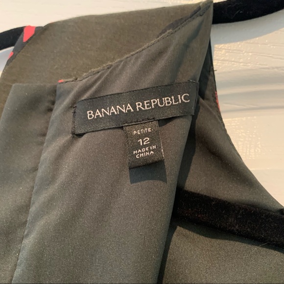 ⭐️ Banana Republic Pink and Green Jacquard Dress - Picture 5 of 6